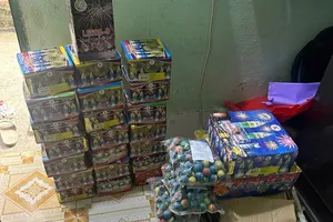 Bình Dương: Hơn 1 tạ pháo hoa nổ giấu trong phòng trọ