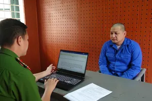 Người đàn ông gốc Ấn Độ đột nhập vào tiệm bạc trộm 10 kg nữ trang