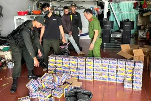 Bình Dương: Phát hiện 2 tạ pháo nổ trái phép đang chuẩn bị tuồn ra thị trường