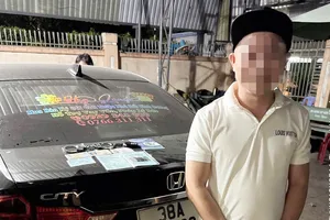 Người giả danh công an xin CSGT bỏ qua vi phạm bị tạm giữ