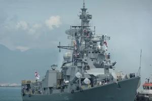 Chiến hạm 'tàng hình' của Hải quân Ấn Độ đến Đà Nẵng trễ hơn dự kiến