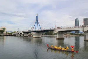 Đà Nẵng: Nghiên cứu xây dựng thêm cầu trên sông Hàn