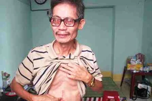 Con đâm cha ruột lấy tiền chơi game