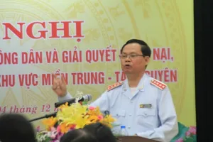 'Thoát y', nấu ăn ngay tại trụ sở tiếp dân trung ương