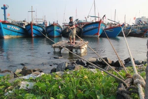 Bão số 5 suy yếu thành áp thấp nhiệt đới