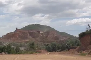 Đà Nẵng ra 'tối hậu thư' cho các chủ mỏ đất đá tái phạm