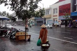 Cảnh báo mưa to, lũ lên nhanh tại miền Trung