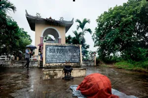 Quỹ hòa bình Hàn Việt tặng tượng 'Xin lỗi Việt Nam'