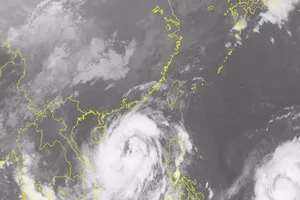 Bão Sarika đã vào khu vực quần đảo Hoàng Sa