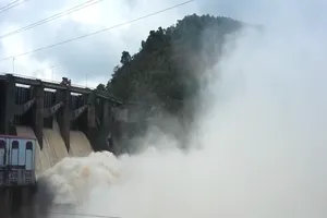 136 hồ tại Quảng Bình đang tràn tự do và xả lũ