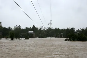 Miền Trung thiệt hại ban đầu khoảng 600 tỉ đồng vì lũ