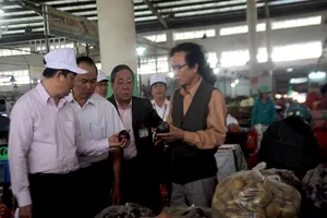 Buộc kê khai xuất xứ hải sản, rau củ trước khi vào chợ