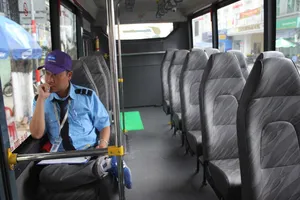 Đà Nẵng: Xe buýt trợ giá vắng bóng người đi