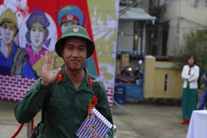 Hơn 1.000 trai xứ Quảng trình độ CĐ, ĐH nhập ngũ