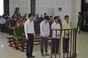 Đang xét xử các bị cáo trong vụ chìm tàu trên sông Hàn