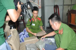 Hốt gọn ổ buôn bán cỏ mỹ lớn tại Đà Nẵng