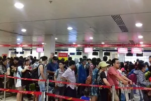 Máy bay lỗi kỹ thuật, hành khách chờ nhiều giờ liền 