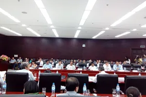 Chặn xuất cảnh các nhân tài chưa trả tiền cho Đà Nẵng?