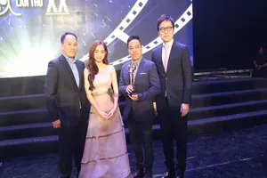 'Em chưa 18' đoạt Bông sen vàng