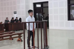 Bao trọn tầng quán cà phê, hạ sát người yêu rồi tự tử