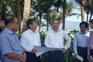 Bí thư Đà Nẵng chỉ đạo 'nóng' khi thị sát bãi biển