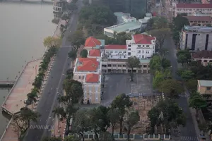 Bí thư Đà Nẵng: 'Thành phố sẽ giành lại đất công'