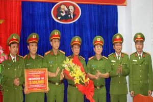 Trộm két sắt một công ty chuyển phát nhanh ở Đà Nẵng 