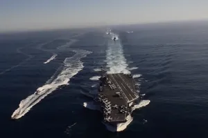 Lên kế hoạch bảo vệ tàu sân bay USS Carl Vinson