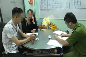 PV báo Giao Thông tố bị bảo vệ quán bar hành hung