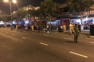 Đi bộ qua đường bị xe tông tử vong tại chỗ