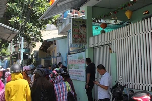 Sẽ khởi tố bảo mẫu bạo hành trẻ về tội hành hạ người khác