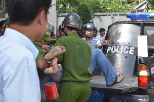 Giải cứu thành công nữ con tin tại Huế