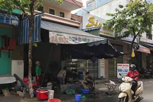 Vụ đánh cô gái trong quán bánh xèo chỉ phạt hành chính