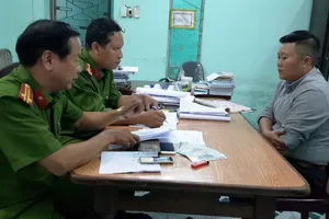 Nhóm đồng tính giả công an cưỡng đoạt tiền người Hàn Quốc