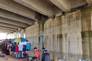 Nhiều cầu trên cao tốc 34.500 tỉ vẫn thấm nước
