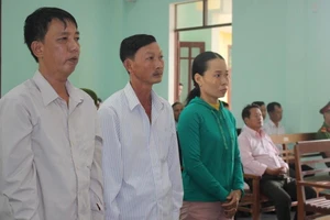 2 vợ chồng phá rừng lãnh án 7 năm tù