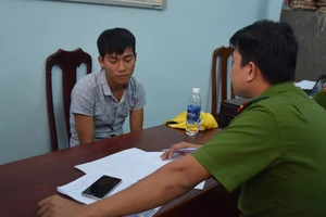 Tan trường, bé lớp 1 bị yêu râu xanh chở đến nơi vắng xâm hại