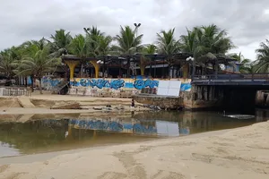 Đà Nẵng cử 7 người chuyên giám sát xả thải ra bãi biển