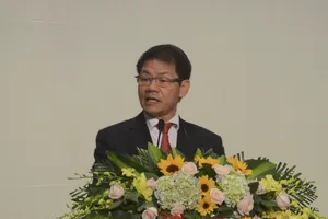 Chủ tịch THACO Trần Bá Dương nghẹn ngào vì hạnh phúc