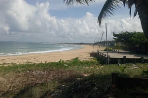 Tắm biển Quảng Nam, người đàn ông bị sóng lớn cuốn trôi