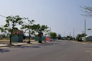 'Tối hậu thư' về các ki-ốt bất động sản trái phép ở Quảng Nam