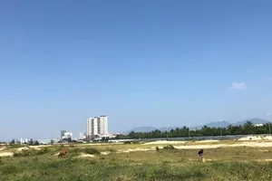 Siết phòng công chứng, điều tra 'cò' tung chiêu đẩy giá đất