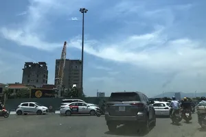 Cách lưu thông khi qua khu vực thi công nút giao Trần Thị Lý