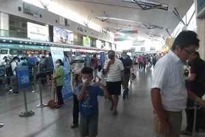 Bác tin đồn sân bay Đà Nẵng 'vỡ trận' vì có người nghi nhiễm