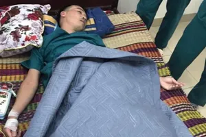 Nhói lòng khi bác sĩ, nhân viên y tế ở Đà Nẵng kiệt sức