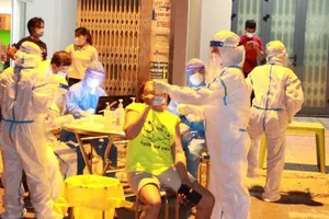 Chủ quán bún nghi nhiễm COVID-19, truy vết gần 1.000 người