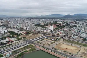 Đà Nẵng: Xem xét trách nhiệm người đứng đầu nếu công trình chậm tiến độ