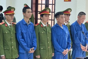 Quảng Trị: Tuyên án 52 bị cáo trong vụ án đánh bạc