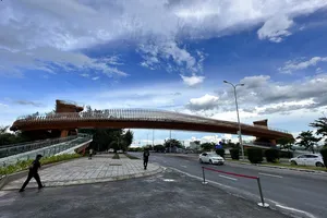 Đà Nẵng: Khánh thành cầu đi bộ qua đường biển Nguyễn Tất Thành