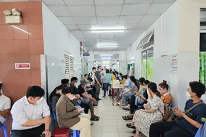 Hàng trăm bạn trẻ Đà Nẵng hiến máu sau 1 lời kêu gọi